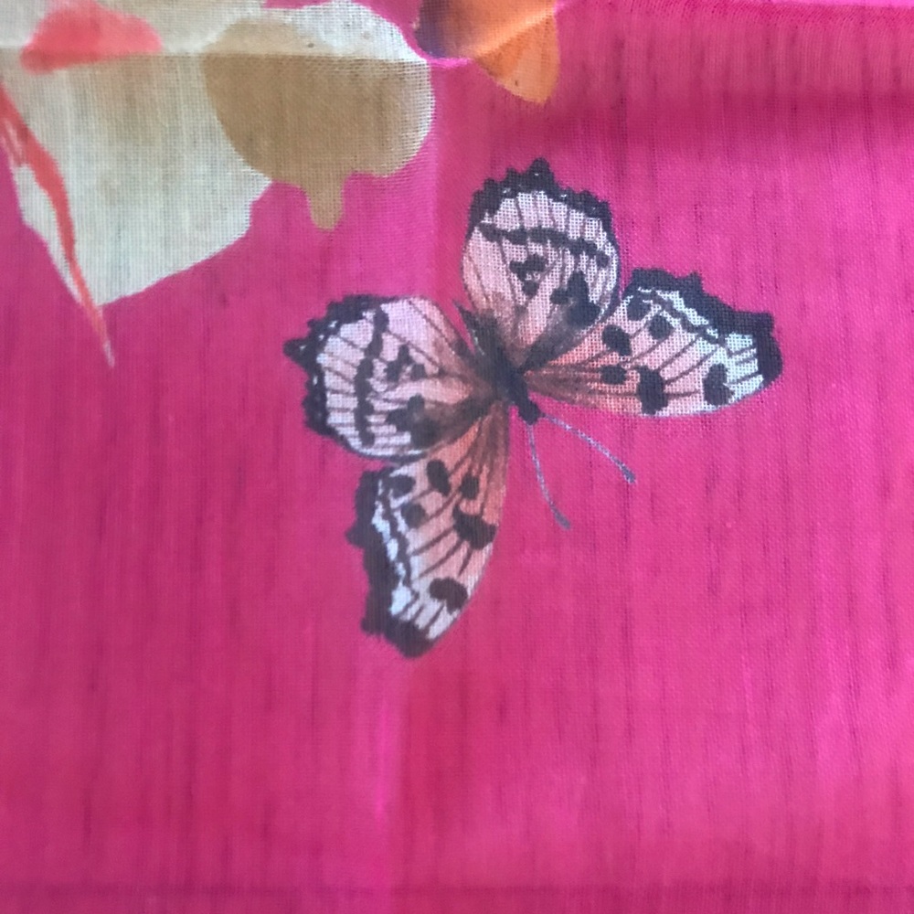 New Salvatore Ferragamo Silk Scarf 38 X 60 - Picture 7 of 7